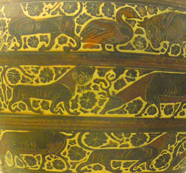 Corinthian pot decoration